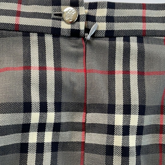 ‘BURBERRY’ check plaid Italian wool lined pleated wool skirt GORGEOUS! - Picture 5 of 9